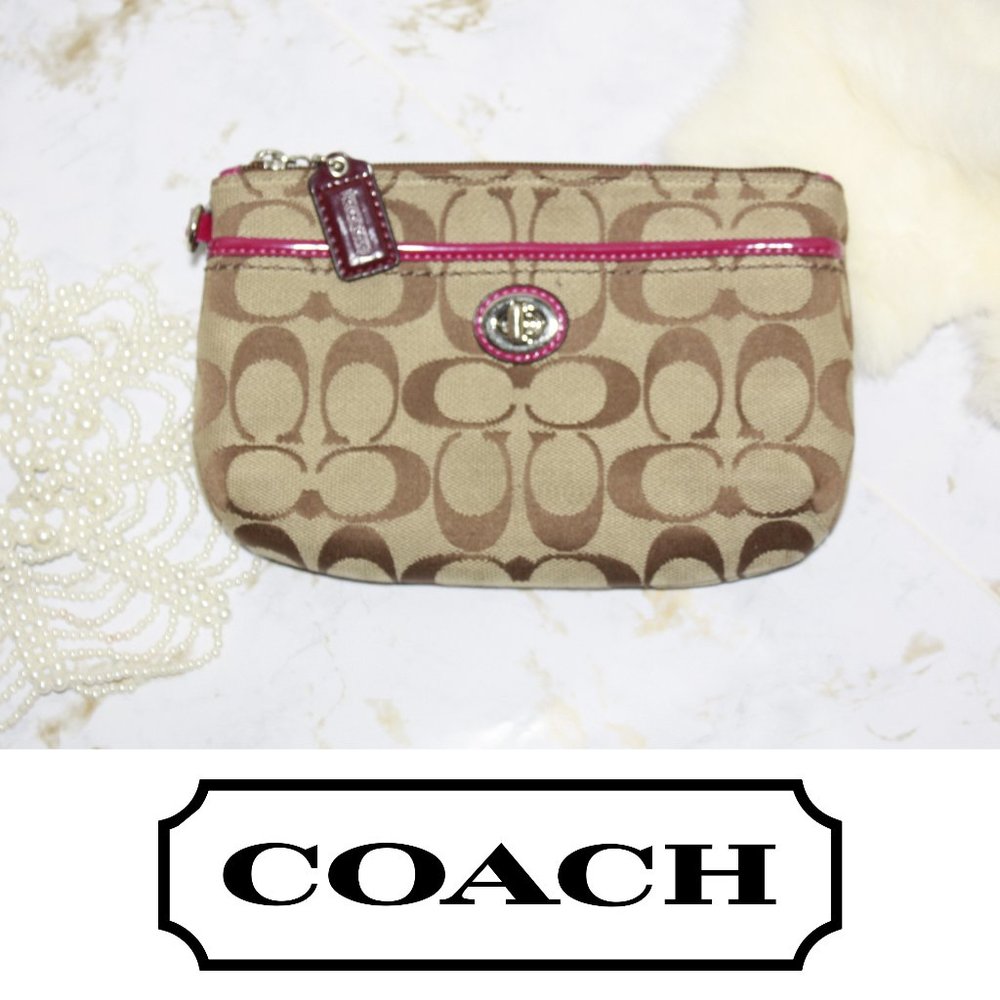 AUTHENTIC COACH COIN PURSE/ WRISTLET